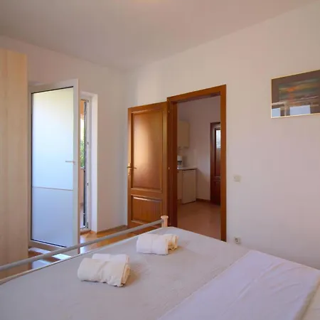 Iko 2 In Mit Terrasse Apartamento *