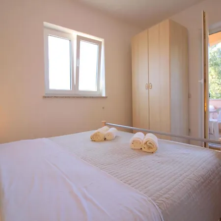 Apartamento Iko 2 In Mit Terrasse