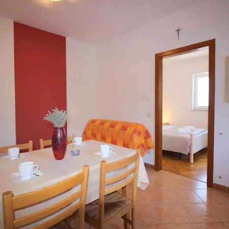 Apartamento Iko 2 In Mit Terrasse *